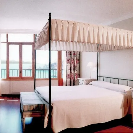 Cala Fornells Hotel