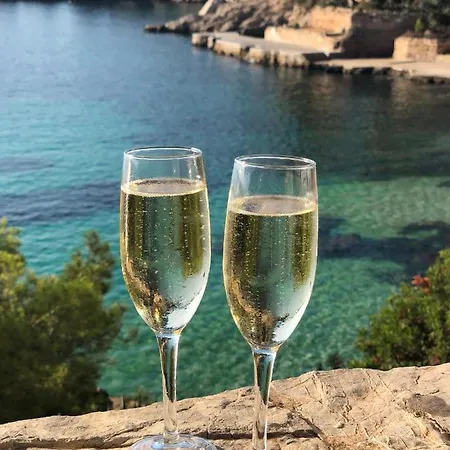 Hotel Cala Fornells 4*