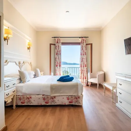 Hotel Cala Fornells 4*