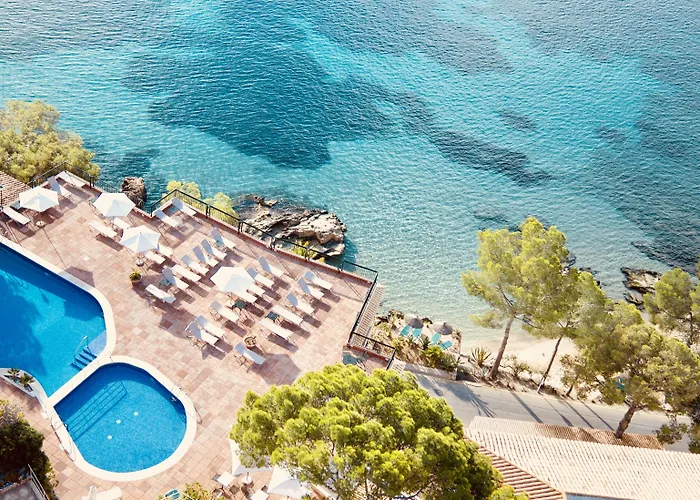 Cala Fornells Hotel 4*