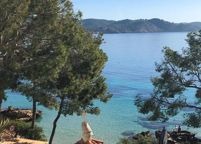 卡拉福内尔斯酒店