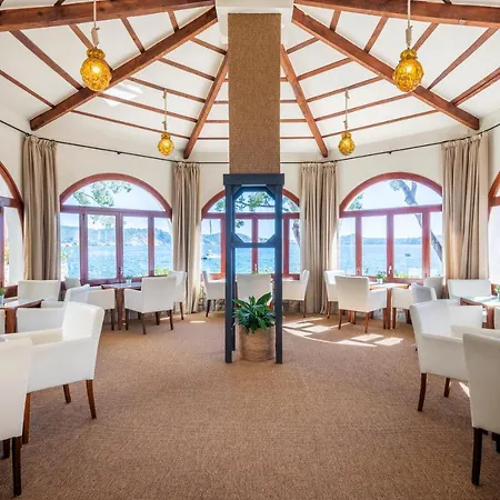 酒店 卡拉福内尔斯酒店