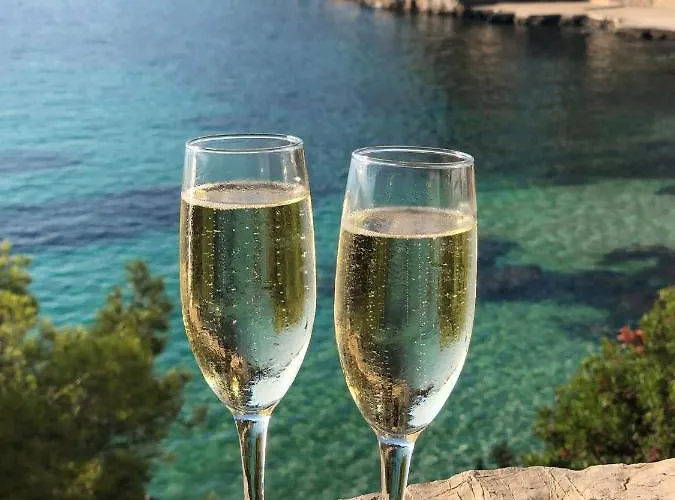 호텔 칼라 포르넬스 4*