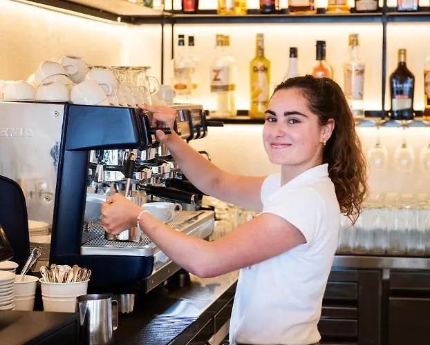 칼라 포르넬스 4* 파구에라