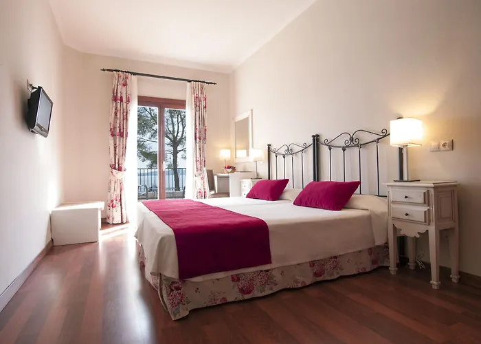 Hotell Cala Fornells 4*