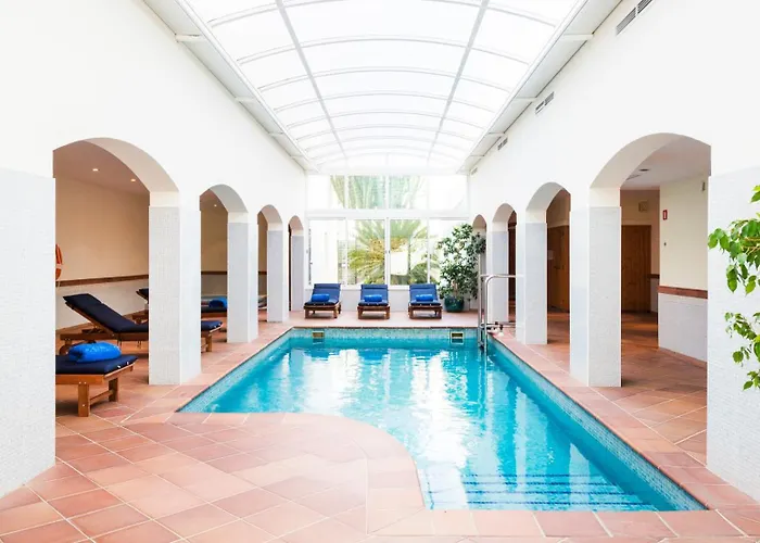 호텔 칼라 포르넬스 파구에라