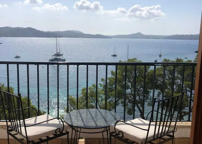 Cala Fornells 4* Παγκουέρα