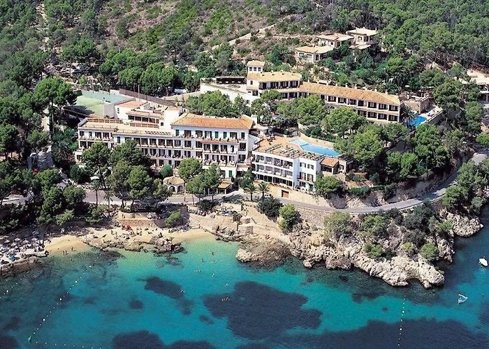 Cala Fornells Готель 4*